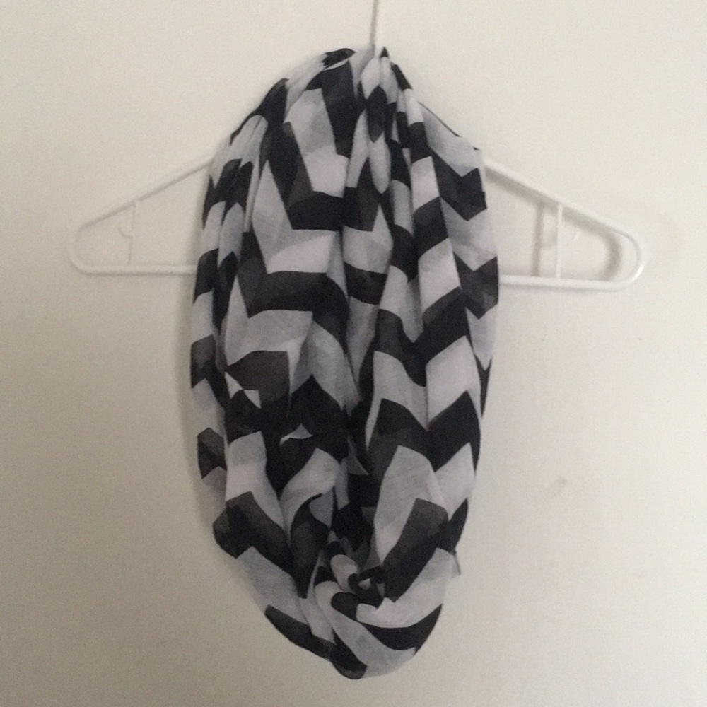 Chevron infinity scarf